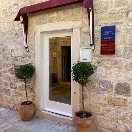 Сasa de vacaciones Cozy Old Town Interlude *